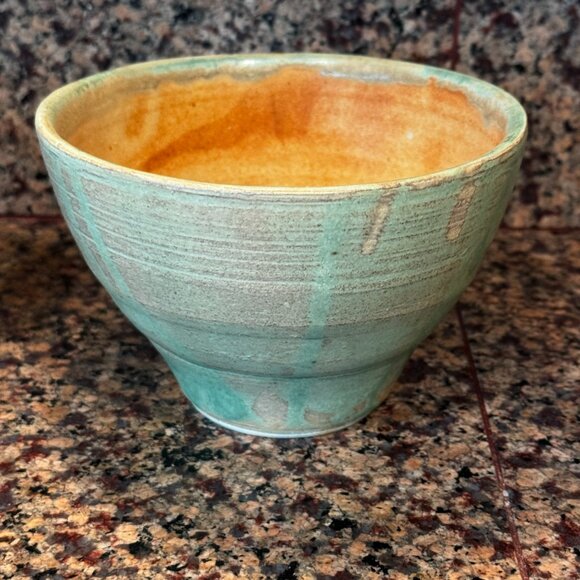 2 Studio Art Pottery Nesting Bowls Handmade Signed JM Green/Yellow Rust Stonewar - Picture 4 of 15